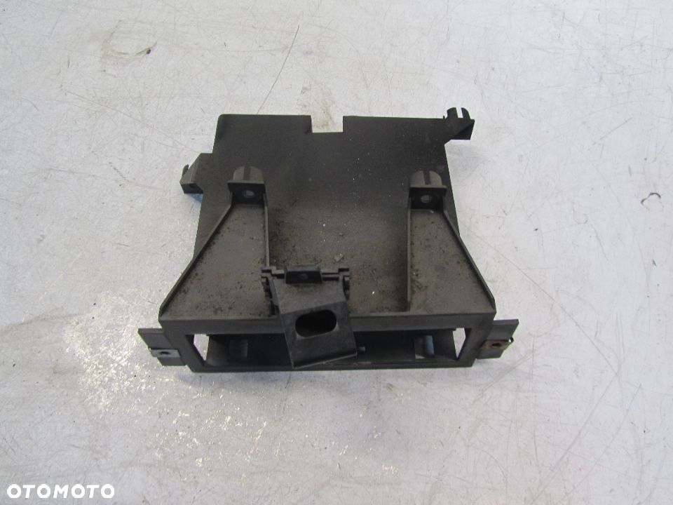 iveco daily 99-> 2.3 hpi kieszonka radia - 3