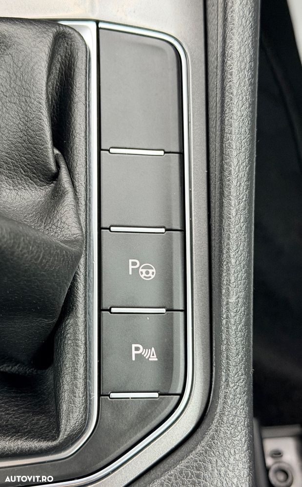 Volkswagen Golf Sportsvan 1.6 TDI (BlueMotion Technology) Comfortline - 25