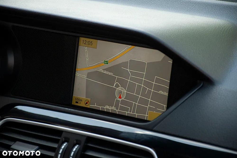 Mercedes-Benz Klasa C 180 BlueEFFICIENCY - 20