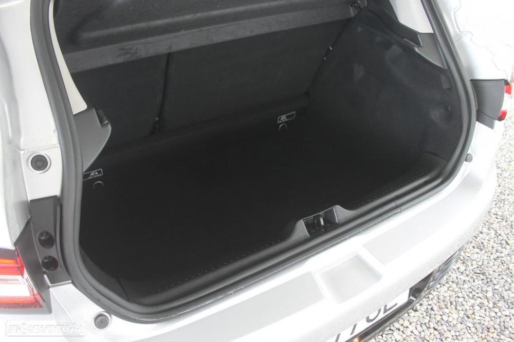 Renault Clio TCe 120 EDC Limited - 33