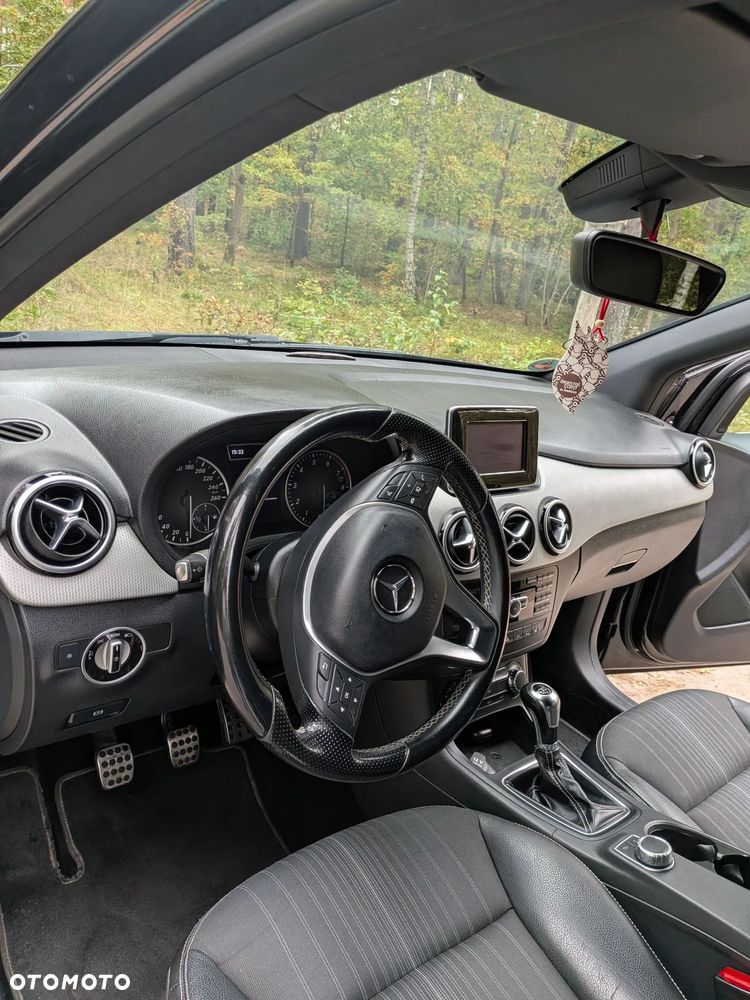 Mercedes-Benz Klasa B 200 (BlueEFFICIENCY) - 6