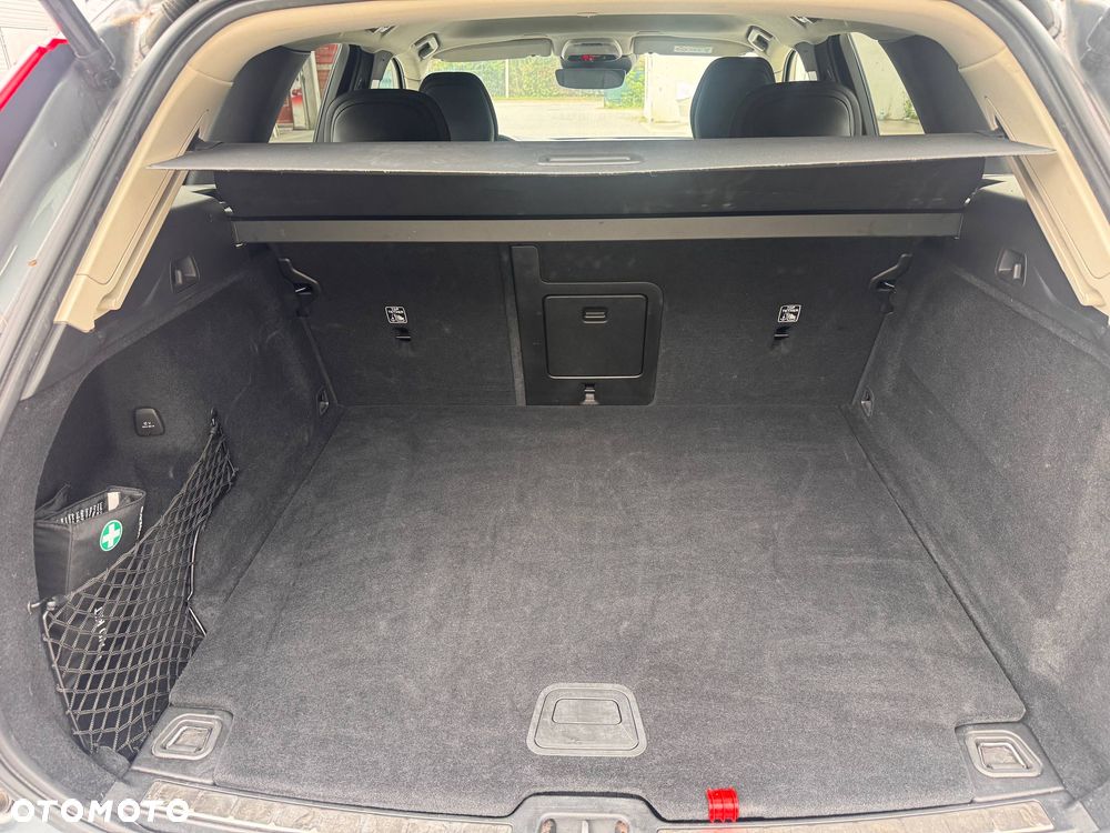 Volvo XC 60 B4 D Geartronic Momentum Pro - 15