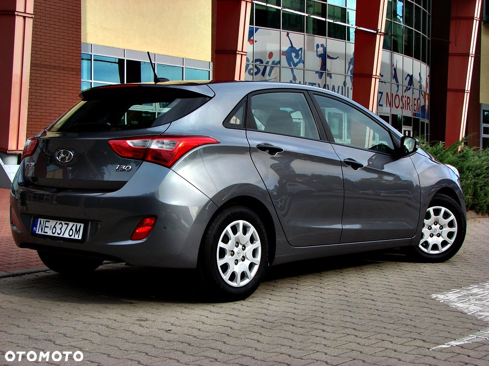 Hyundai i30 1.4 Intro Edition - 4