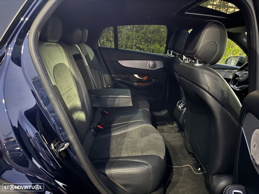 Mercedes-Benz GLC 220 d 4Matic 9G-TRONIC AMG Line - 35