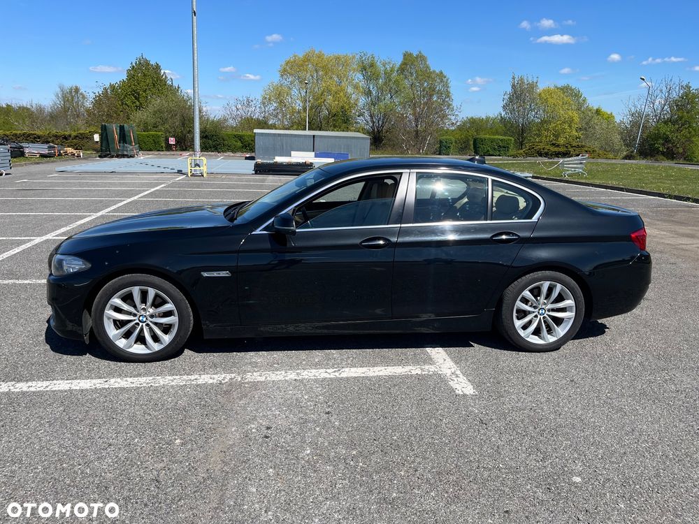 BMW Seria 5 520d Luxury Line - 3