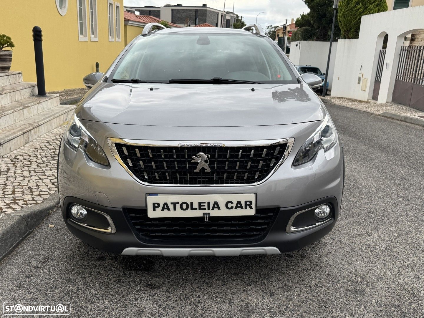 Peugeot 2008 1.2 PureTech Allure - 4