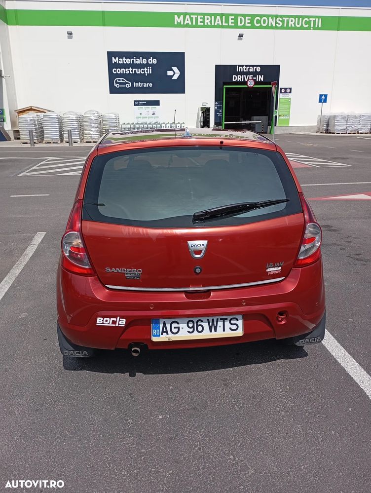 Dacia Sandero 1.6 MPI Laureate - 10