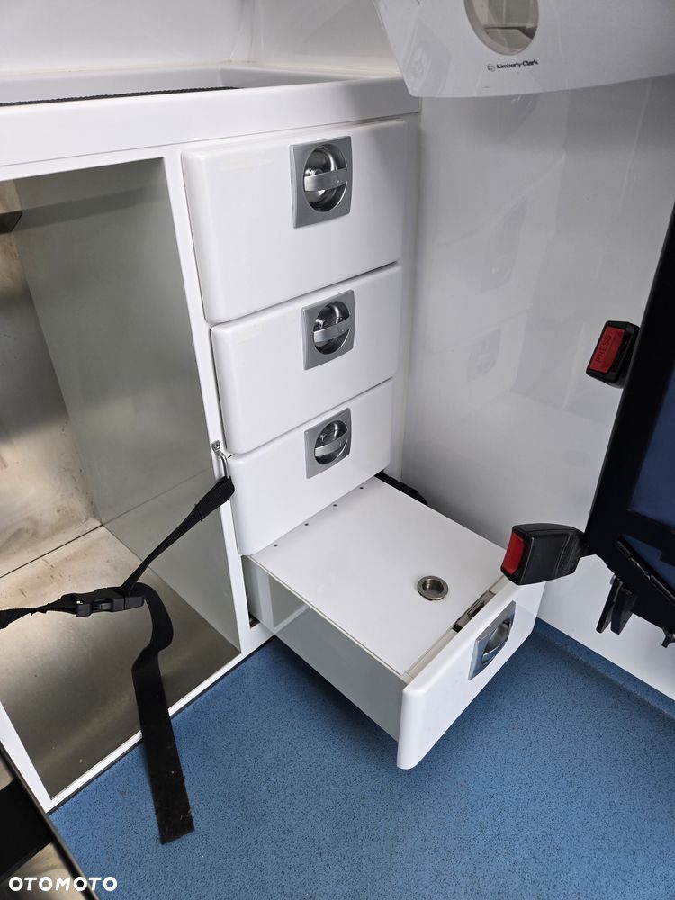 Volkswagen TRANSPORTER T6.1 Ambulans Karetka - 10