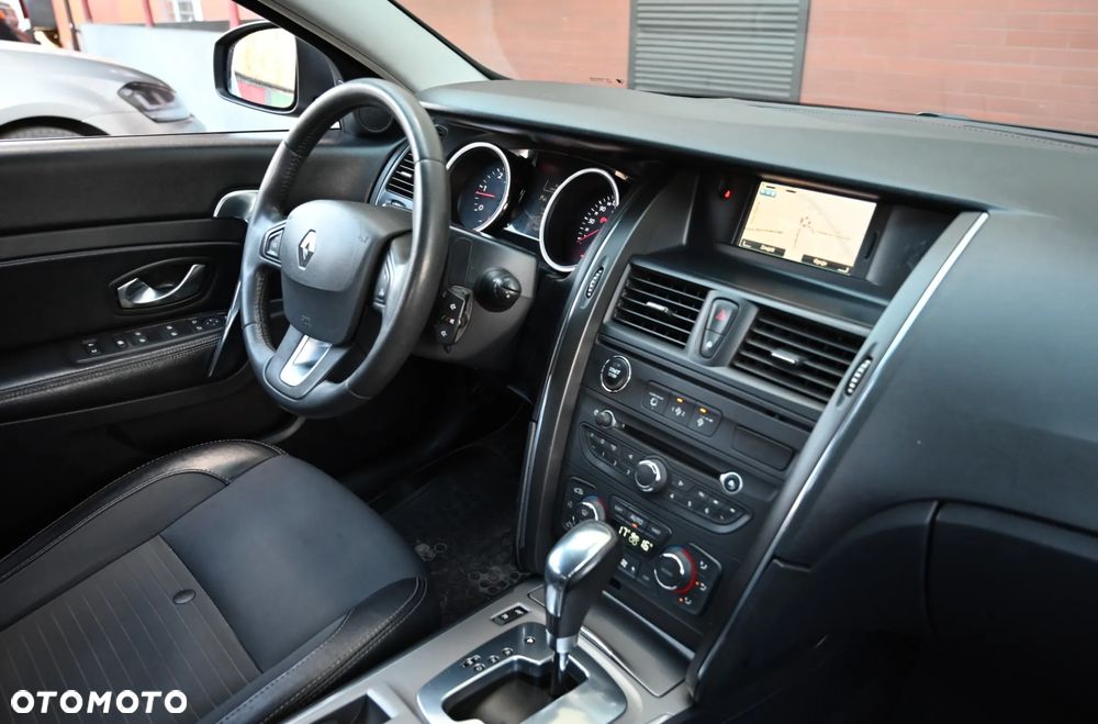 Renault Latitude - 23