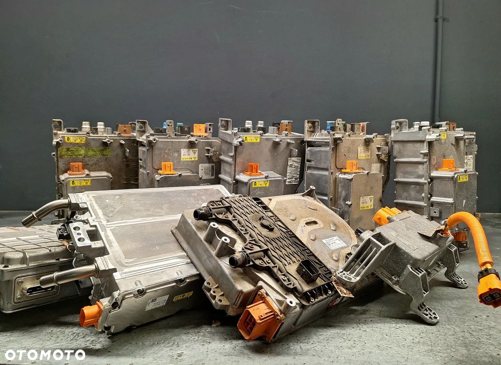FALOWNIK KONWENTER, BATERIA , ELECTRONIC INVERTER HURT