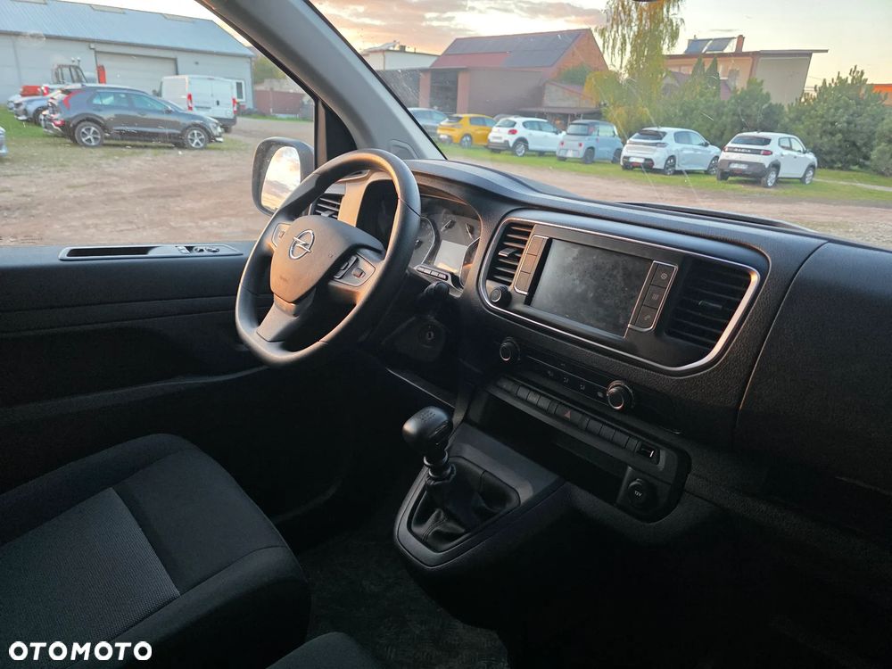 Opel Vivaro - 20