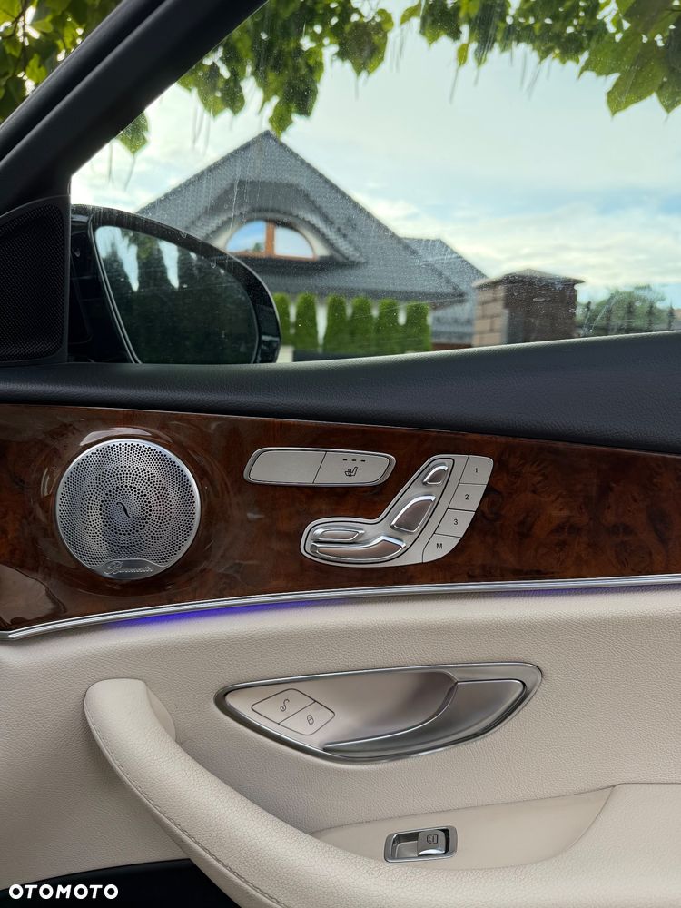Mercedes-Benz Klasa E 300 9G-TRONIC - 13