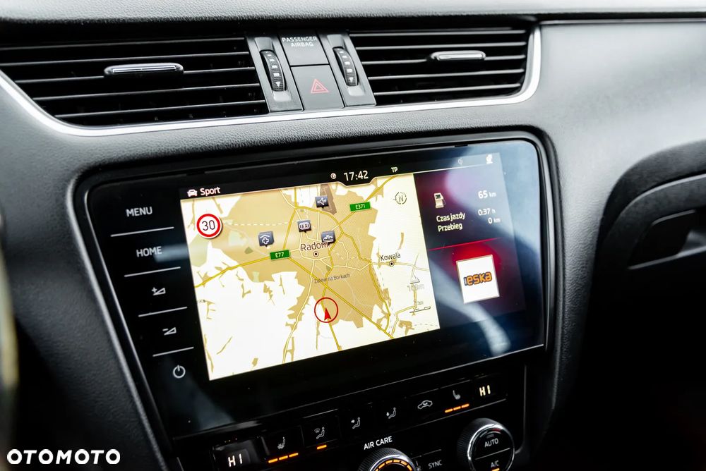 Skoda Octavia 2.0 TDI 4x4 DSG RS - 33