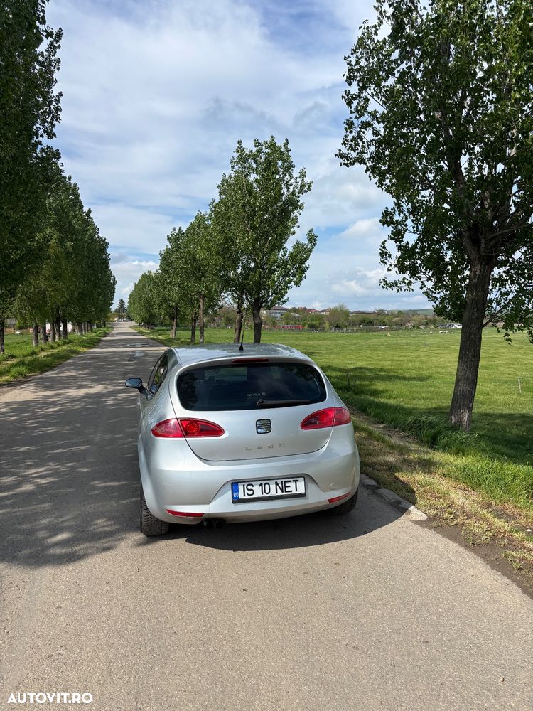 Seat Leon 2.0 TDI DSG Stylance - 6
