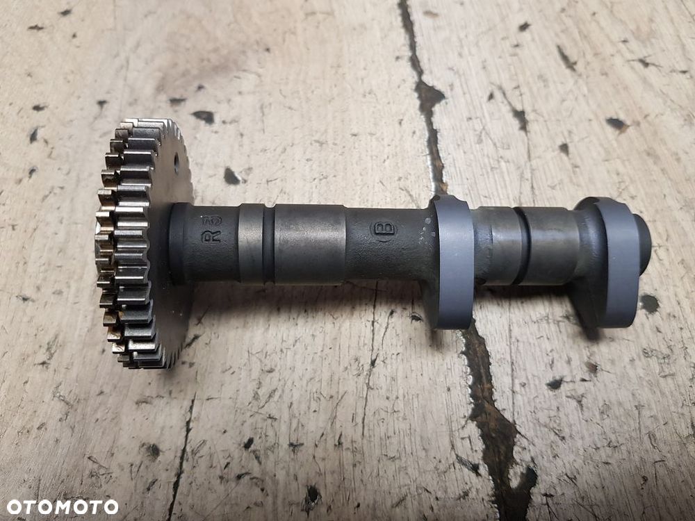 Wałek Rozrządu Ssący Przód Suzuki TL 1000 S  12701-02F00 - 4