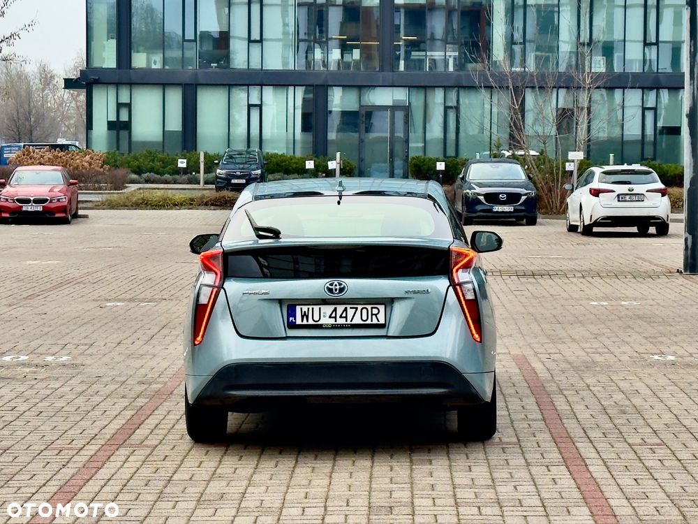 Toyota Prius 1.8 HSD Sol - 5