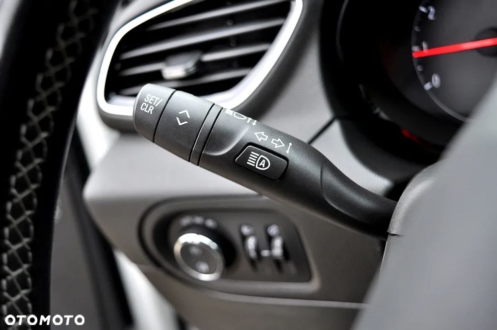 Opel Grandland X 1.2 T Innovation S&S - 37