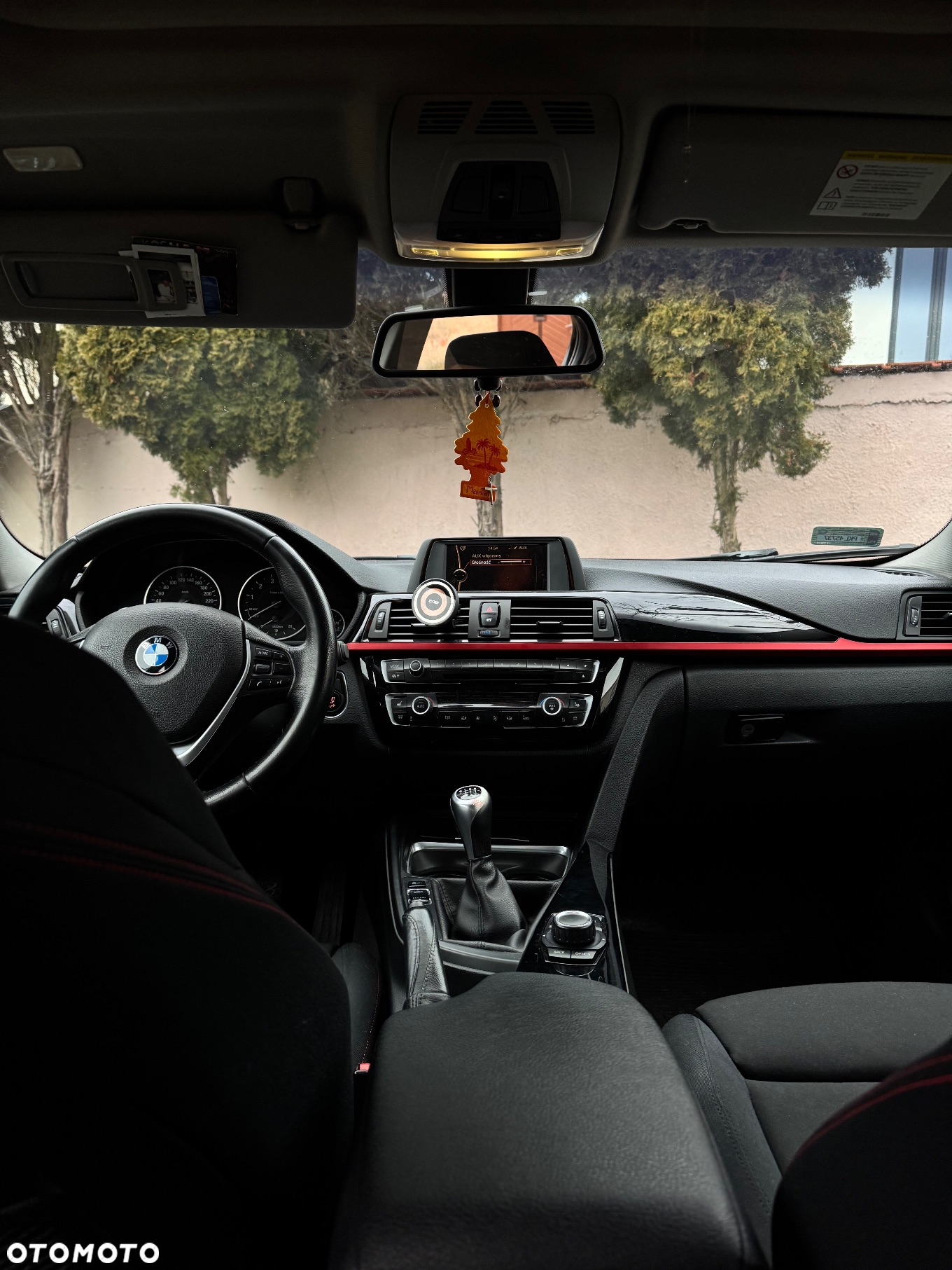 BMW Seria 3 320i - 12