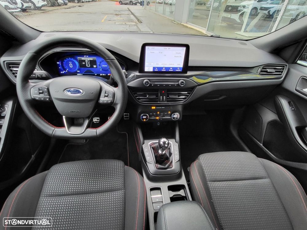 Ford Focus SW 1.0 EcoBoost MHEV ST-Line X - 12