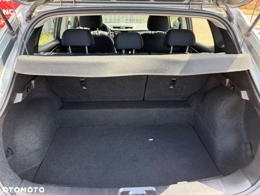 Nissan Qashqai 1.2 DIG-T Tekna EU6 - 32