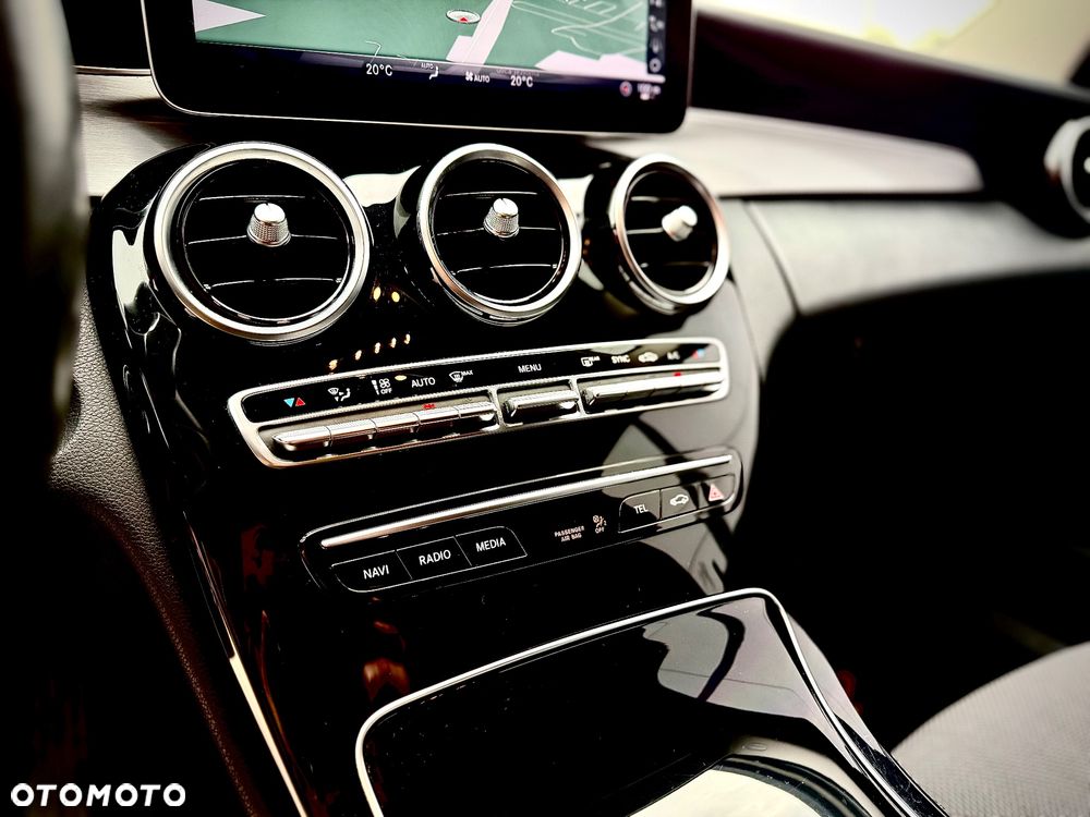 Mercedes-Benz Klasa C 200 d 9G-TRONIC Avantgarde - 37