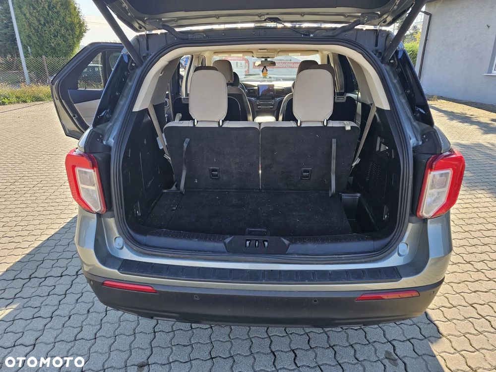 Ford Explorer - 7