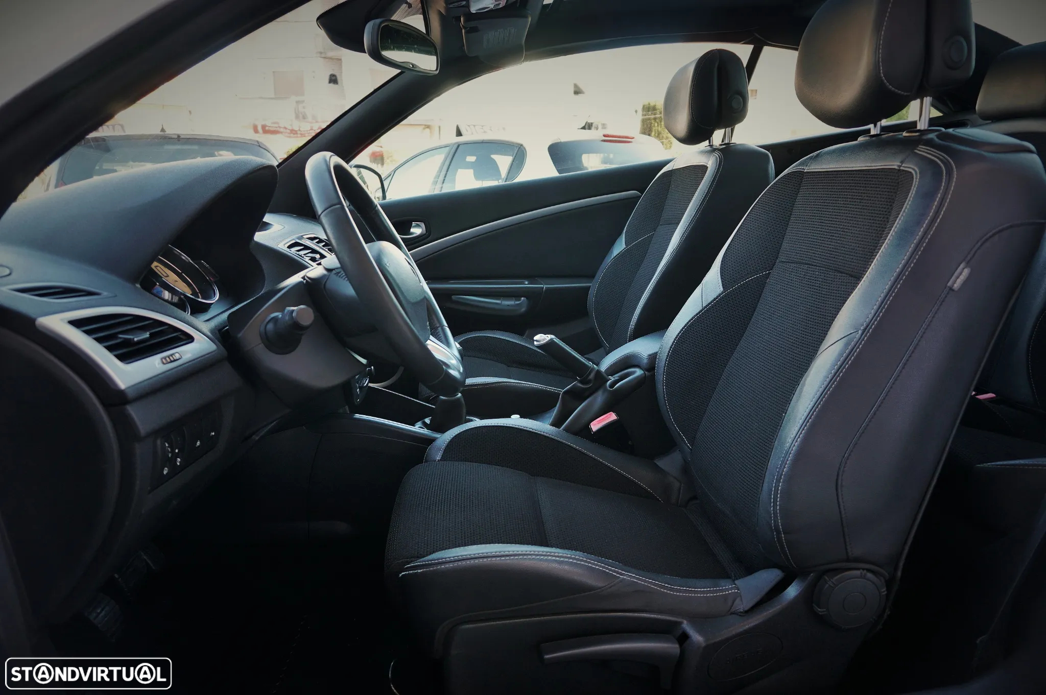 Renault Mégane CC 1.5 dCi Dynamique S SS - 11