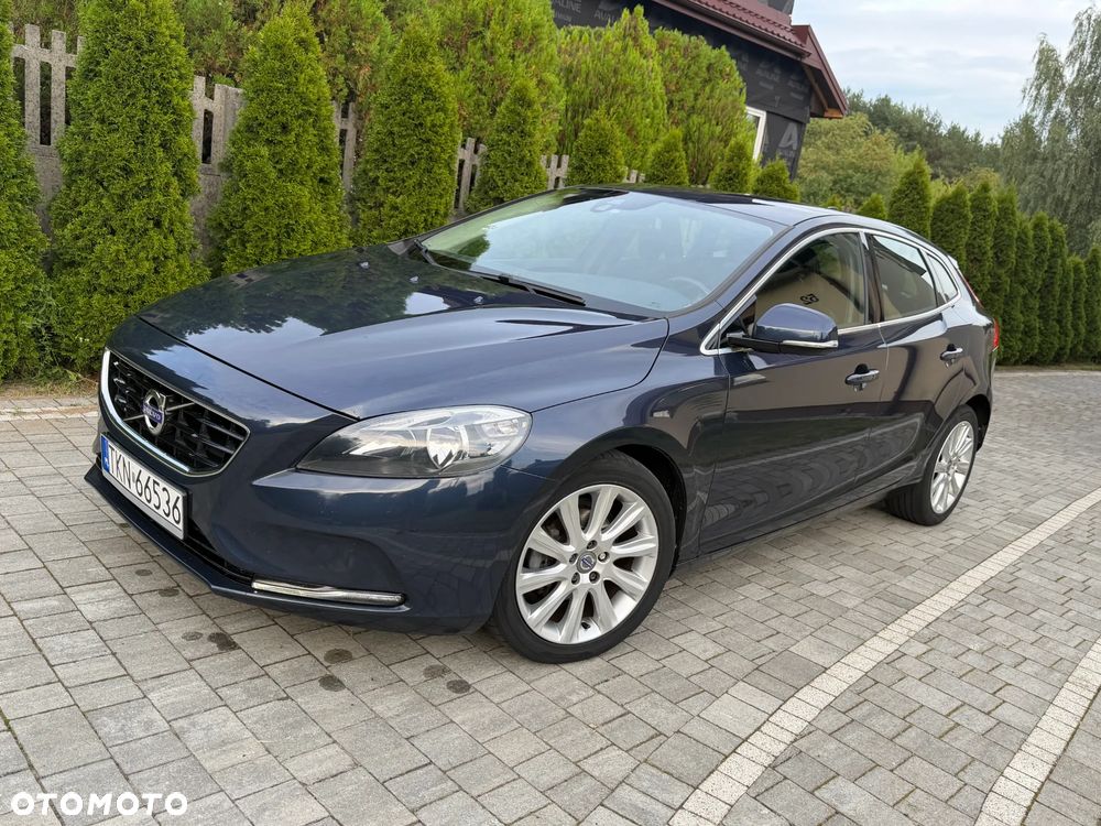 Volvo V40 D2 Momentum - 3