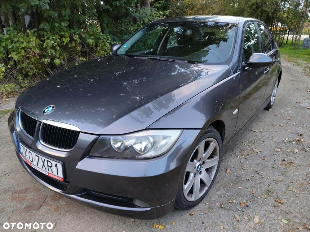 BMW Seria 3 320i - 1