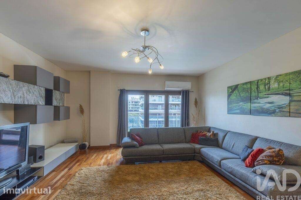 Apartamento T3 em Sacavém e Prior Velho de 120,00 m2 - Grande imagem: 2/19