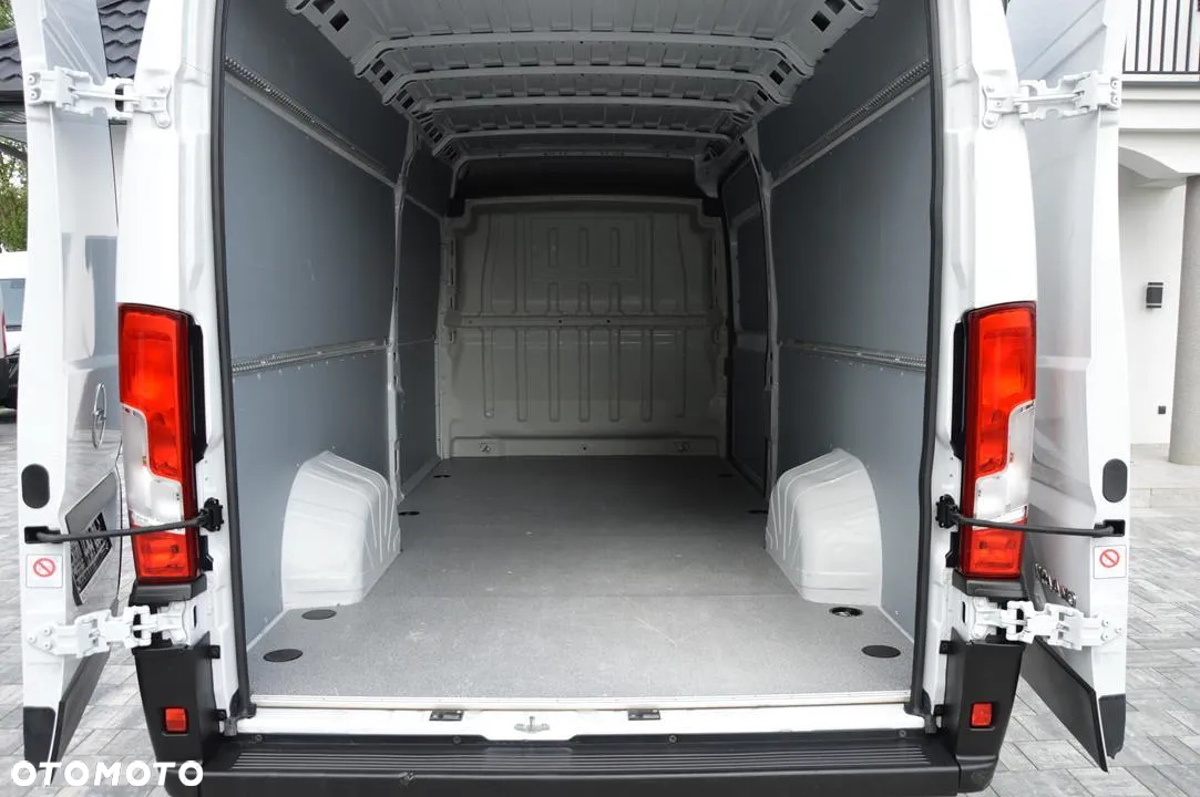 Opel Movano - 25