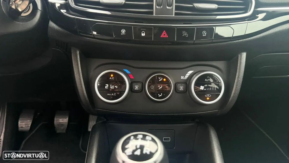 Fiat Tipo Station Wagon Cross 1.0 GSE T3 Cross - 16