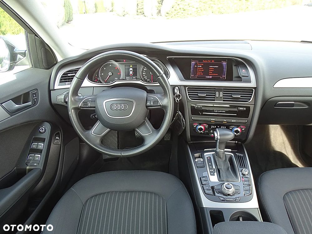 Audi A4 Limousine - 33