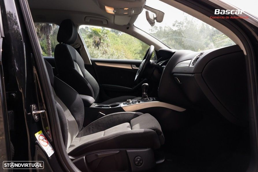 Audi A4 Avant 2.0 TDI Business Line Sport - 19