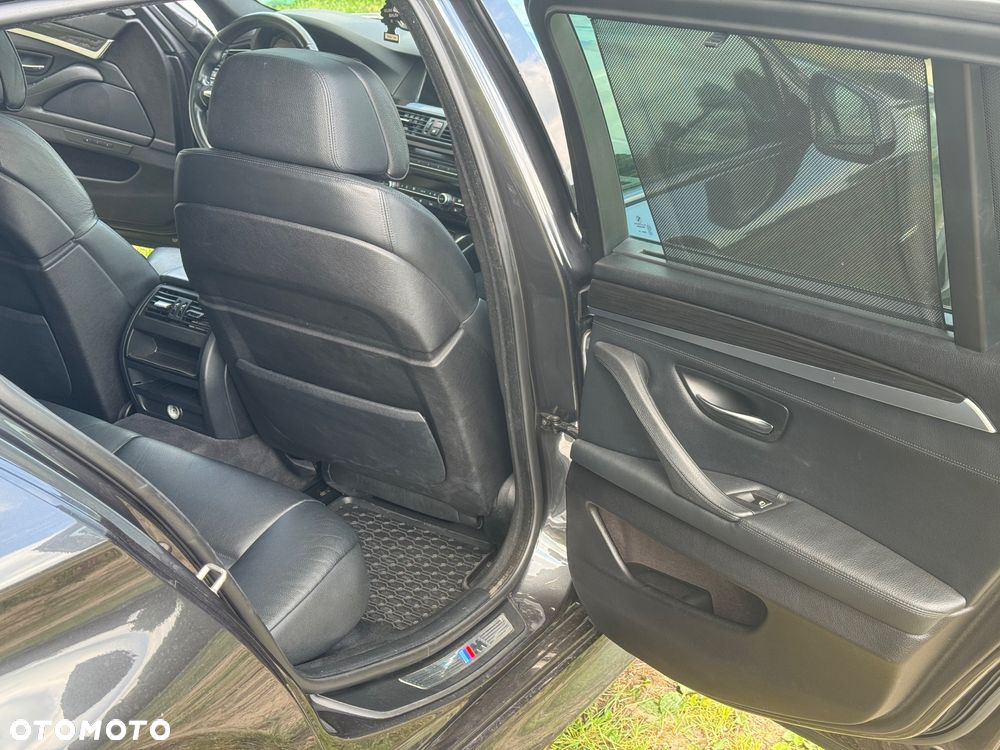 BMW Seria 5 535d Sport-Aut Luxury Line - 16