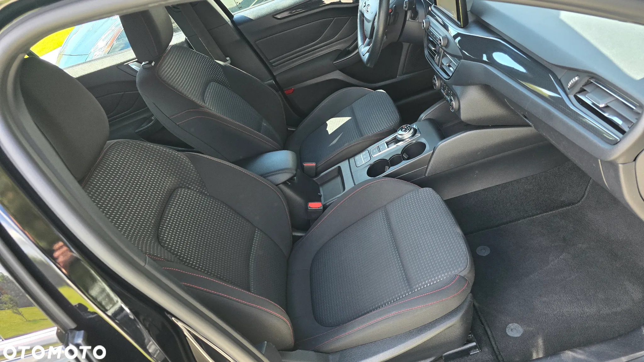 Ford Focus - 23