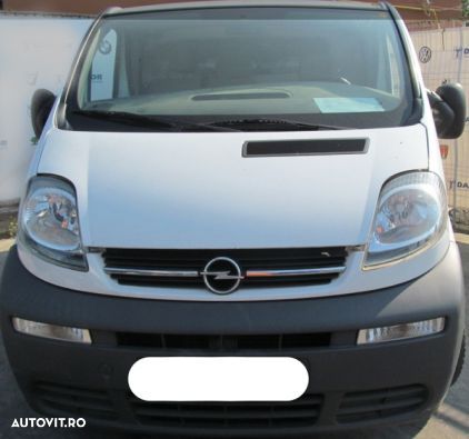 Dezmembrez Opel Vivaro 1.9 CDTI volan pe stanga din 2006 - 1