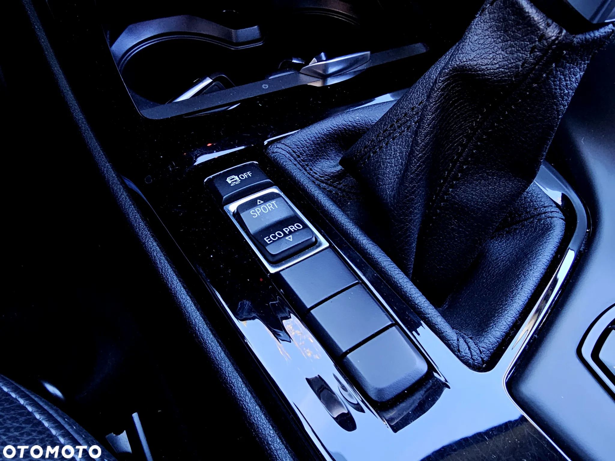 BMW X1 sDrive18d xLine - 19