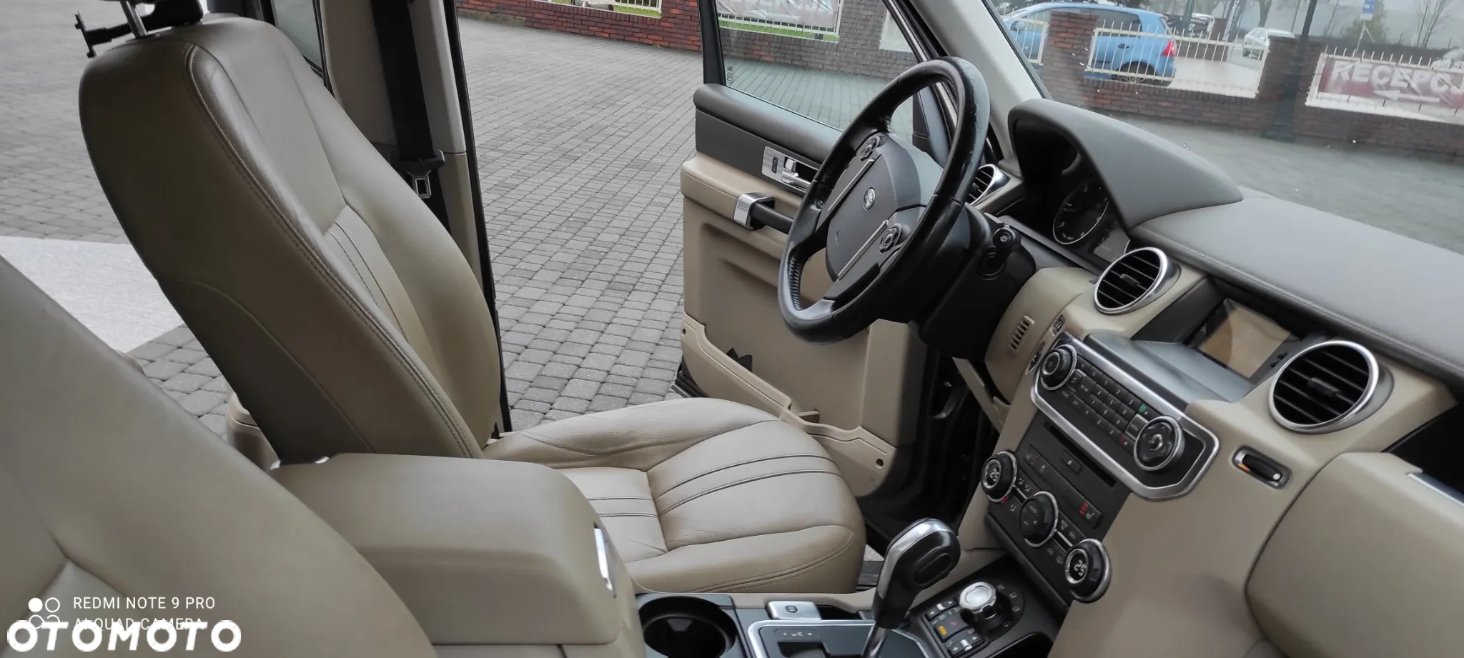 Land Rover Discovery IV 3.0 TD V6 HSE - 29