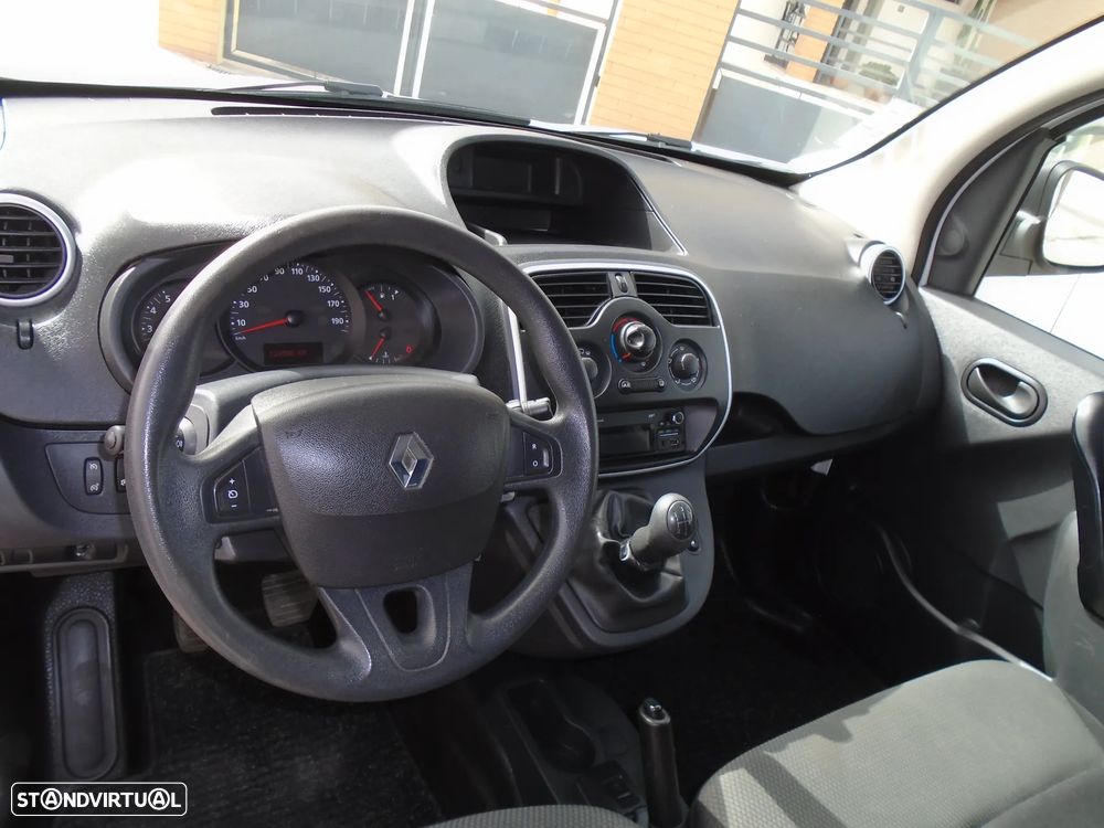 Renault Kangoo 1.5 DCI MAXI NACIONAL-3 LUGARES-95 CV- 6V-IVA DEDUTIVEL - 25