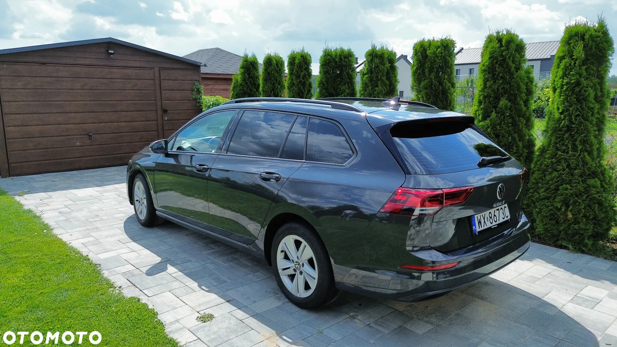 Volkswagen Golf VIII 2.0 TDI Life - 3