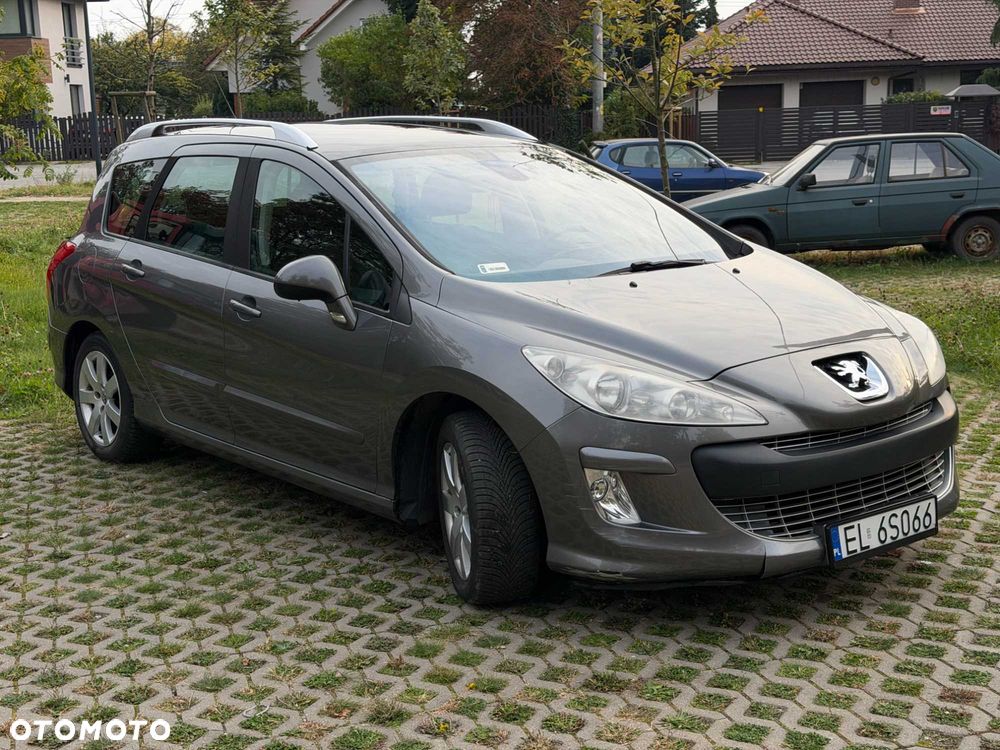 Peugeot 308 2008 photo 2