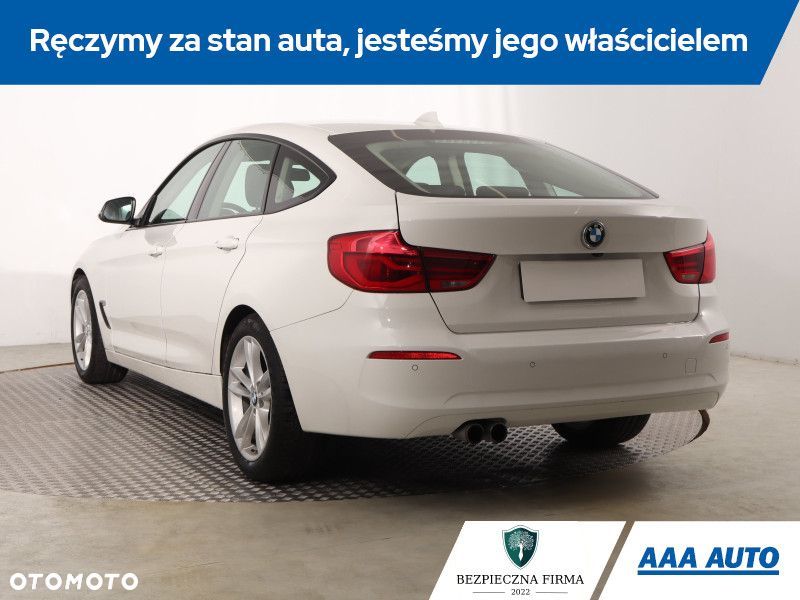 BMW 3GT - 6