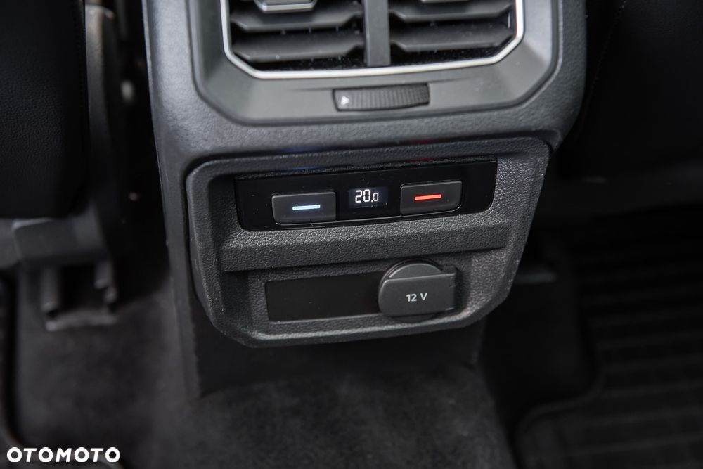 Volkswagen Tiguan 2.0 TDI SCR 4MOTION DSG Highline - 31