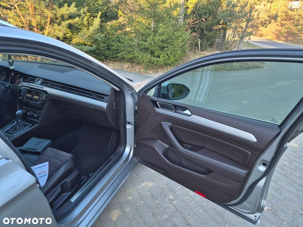 Volkswagen Passat 1.8 TSI (BlueMotion Technology) DSG Highline - 25