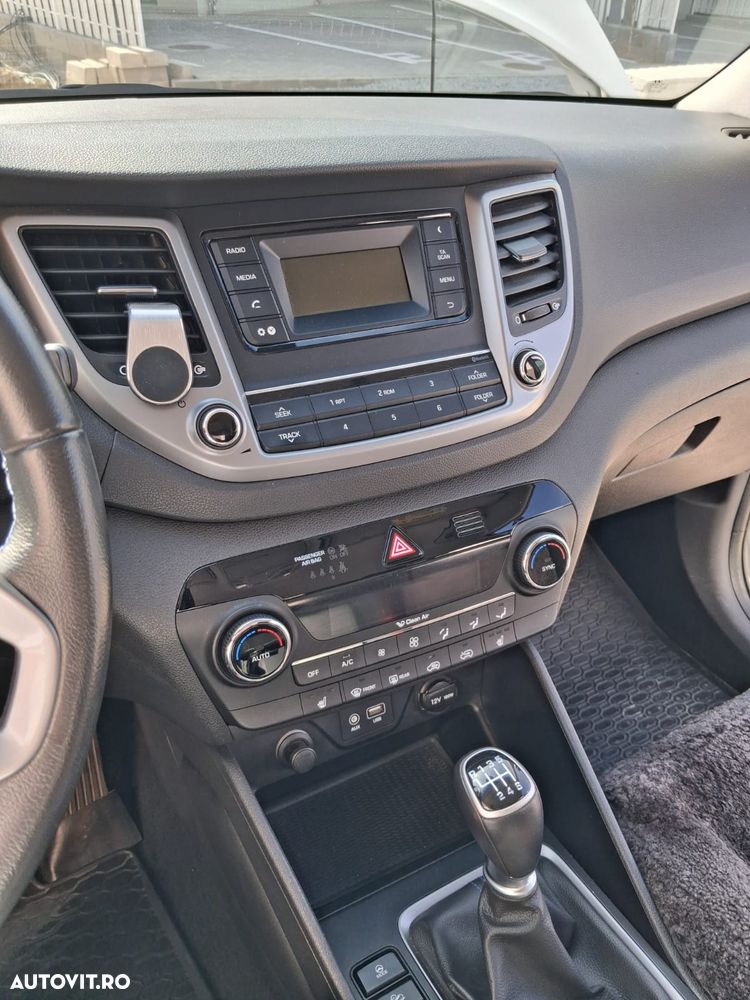 Hyundai Tucson 2.0 CRDI 4WD 6MT Style - 20