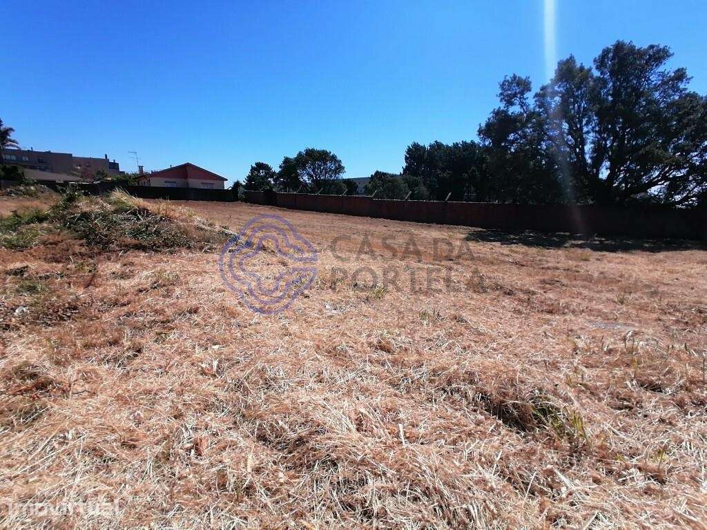 Venda de terreno urbano em São Félix da Marinha, próximo a Praia de Br - Grande imagem: 3/14