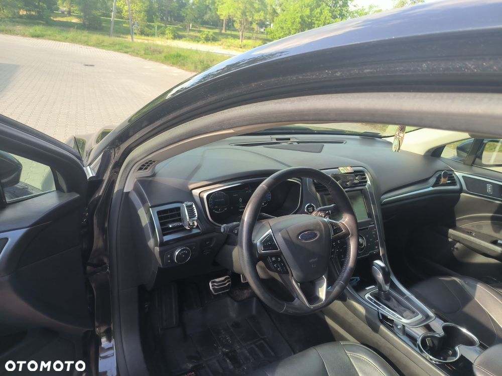 Ford Mondeo - 4