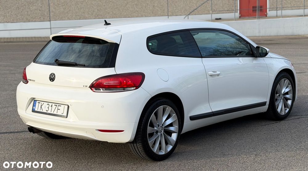 Volkswagen Scirocco 1.4 TSI DSG - 4