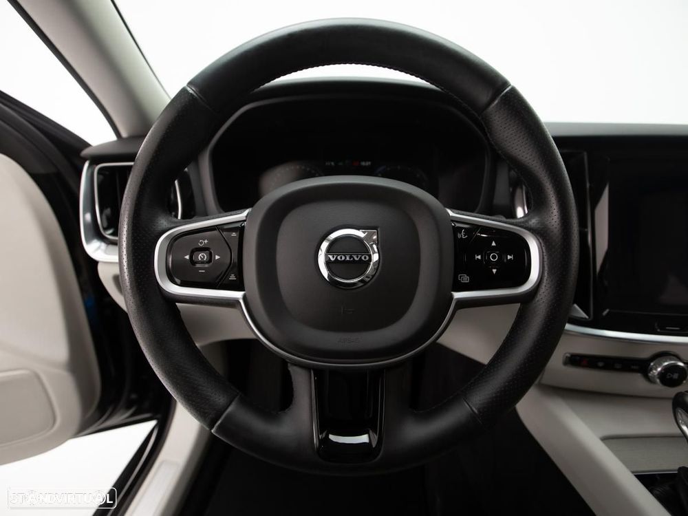 Volvo V60 2.0 D3 Inscription Geartronic - 17